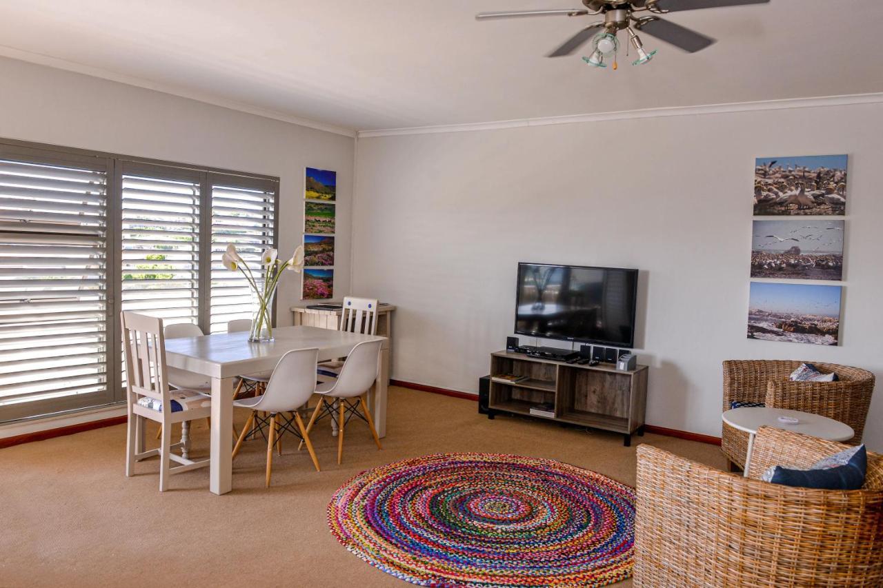 Madriko 36 Cozy Self Catering 2 Bedroom Apartment Langebaan Bagian luar foto