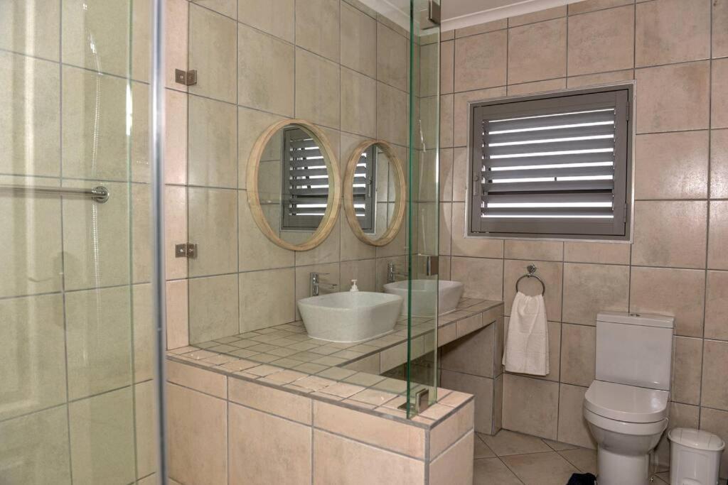 Madriko 36 Cozy Self Catering 2 Bedroom Apartment Langebaan Bagian luar foto